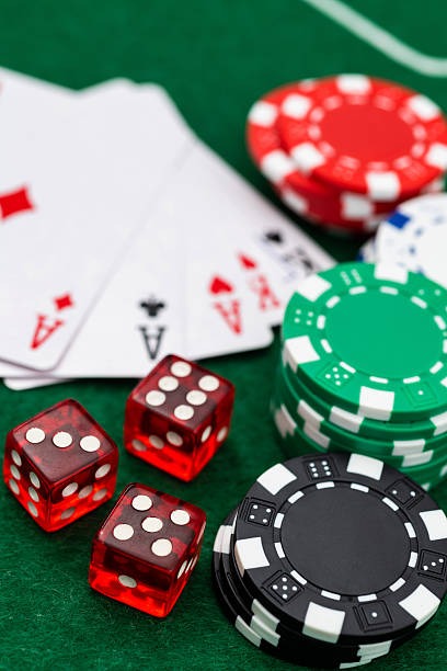 Aplikasi mobile bloket menampilkan menu sportsbook dan live dealer casino